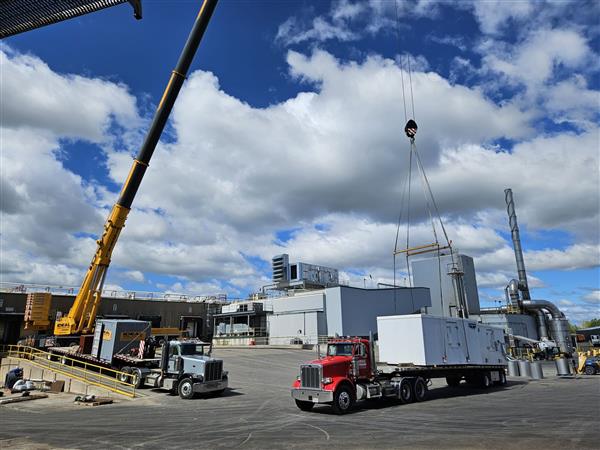 Industrial Refrigeration Unit Unloading & Installation by Discovery Designs Refrigeration